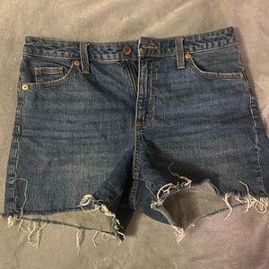 NWT Universal Thread Women’s High Rise Jean Shorts